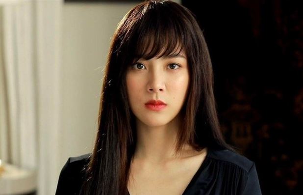 Tình cờ vào được căn phòng bí mật luôn khóa chặt trong nhà bạn trai giàu có, cô gái hoảng loạn nhìn cảnh tượng trước mắt