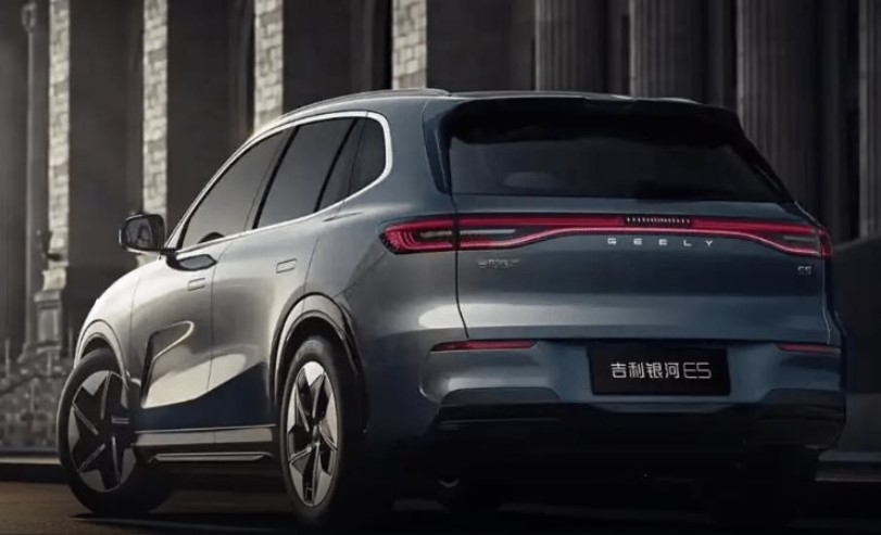 Mẫu SUV giá rẻ đối đầu Mazda CX-5 chính thức trình làng: Giá quy đổi hơn 500 triệu đồng, phạm vi hoạt động kết hợp 2.000 km