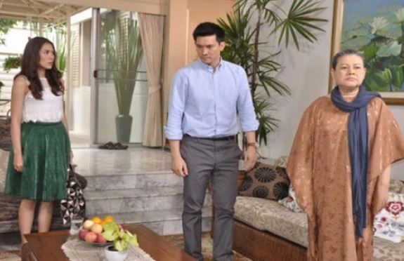 Mẹ chồng cho vay 300 triệu mua nhà nhưng đòi đứng tên sổ đỏ, nàng dâu đáp trả "đáo để" khiến bà tím mặt ngượng ngùng