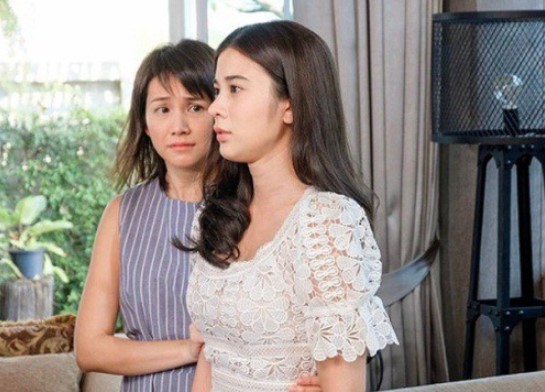 Chồng cũ đến đón con gái đi chơi một ngày, chiều liền đem sang 1 tỷ xin tái hợp, nghe lý do mà tôi khóc nấc