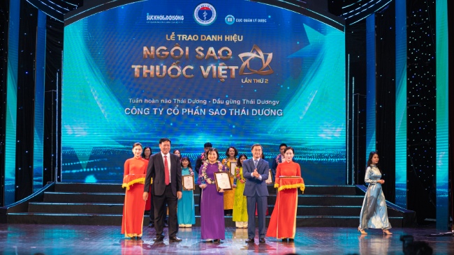 2 sản phẩm của Sao Thái Dương đạt danh hiệu ‘Ngôi sao thuốc Việt’