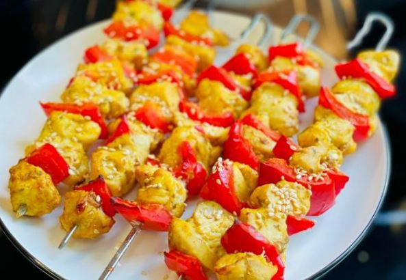 Thịt ức gà chế biến theo cách này vừa mềm, lại thơm, chị em đang giảm cân đừng bỏ qua