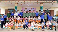 Công an An Giang thực hiện nhiều hoạt động thiện nguyện tại tỉnh Đắk Lắk