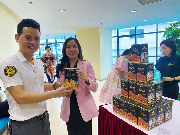 Giới thiệu cà phê hòa tan sản xuất từ nguyên liệu thiên nhiên