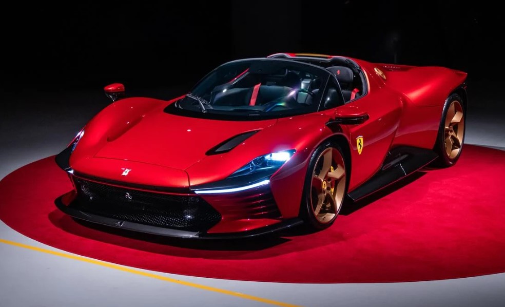 Cận cảnh siêu xe Ferrari Daytona SP3 đầu tiên tại Đông Nam Á