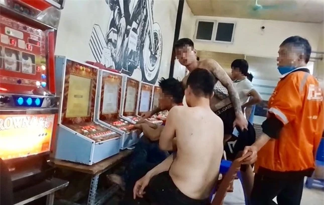 Hà Nội: Nhan nhản máy đánh bạc trá hình ảnh 1