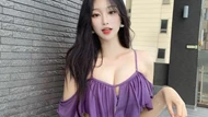 Vẻ đẹp nóng bỏng của hot girl Hàn Quốc "hút" triệu follow