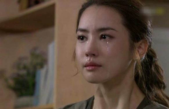 Cô gái rùng mình với điều kiện mẹ bạn trai đưa ra để chấp nhận đám cưới, song không ngờ phút chót vẫn "lật bài" ép họ vào thế yếu