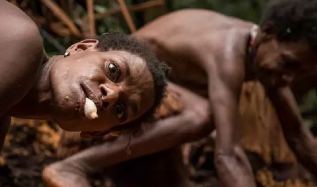 Hình ảnh hiếm hoi của bộ tộc ăn thịt người Korowai