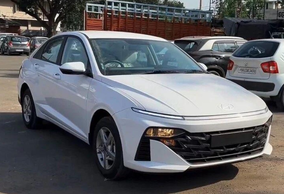 Hyundai Accent thế hệ mới đã xuất hiện tại Việt Nam, dự kiến trình làng ngay tháng sau