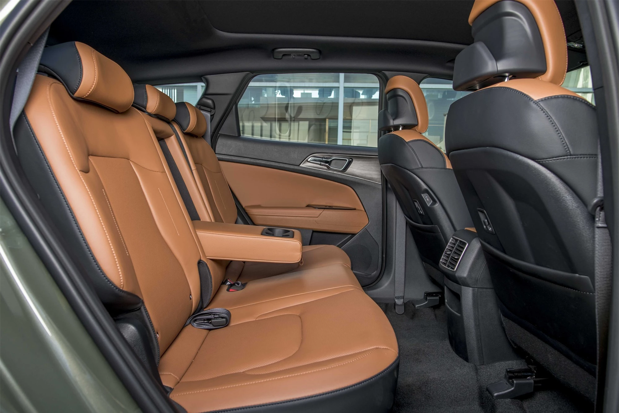 Kia Sportage giá từ 779 triệu đồng, nổi bật trong phân khúc SUV hạng C- Ảnh 3.