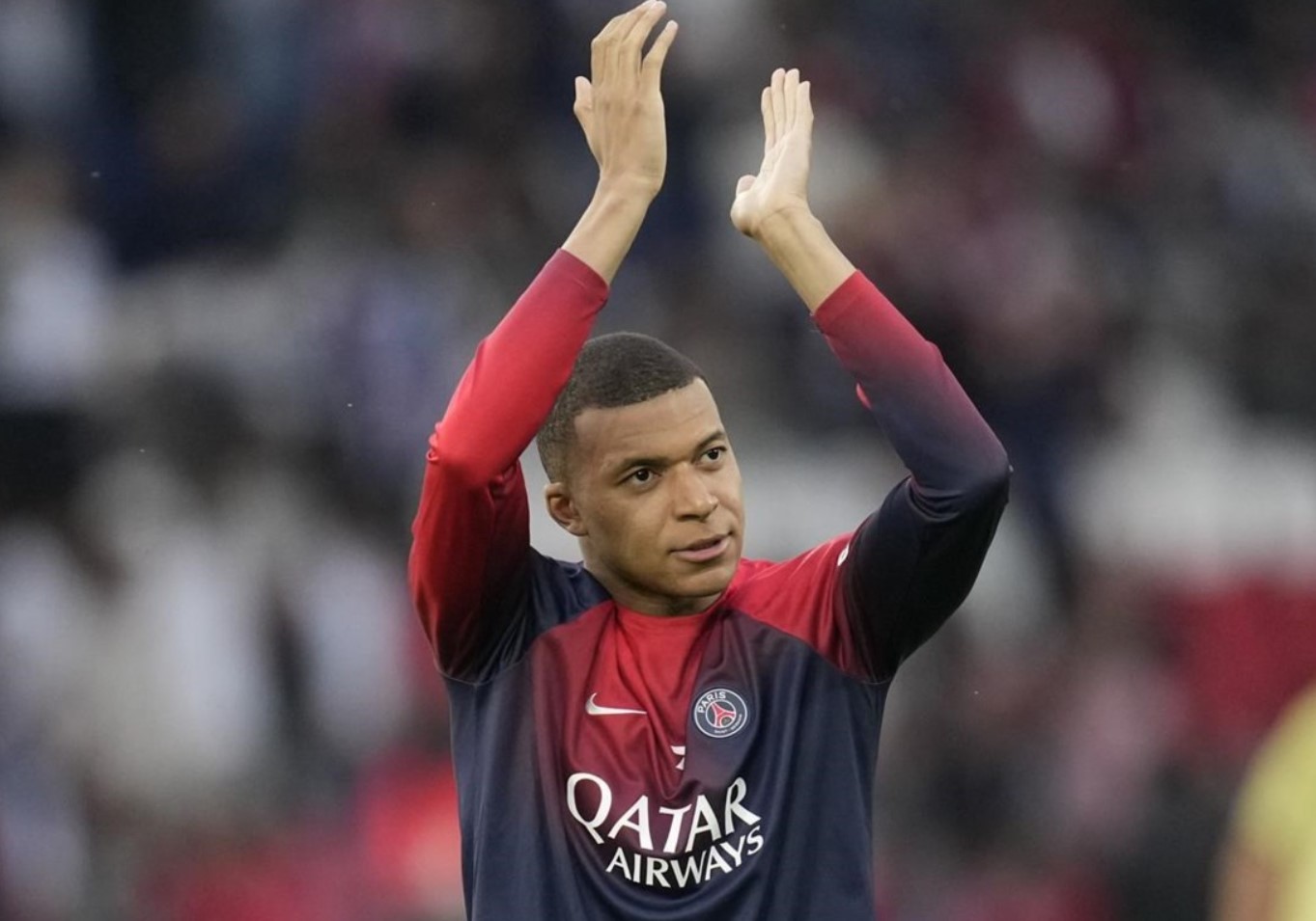 Mẹ Mbappe xác nhận bến đỗ tiếp theo của con trai