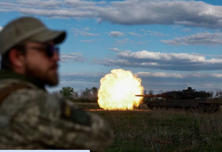 Tổng thống Zelensky đổ lỗi cho Mỹ và phương Tây viện trợ vũ khí "trễ 1 năm"
