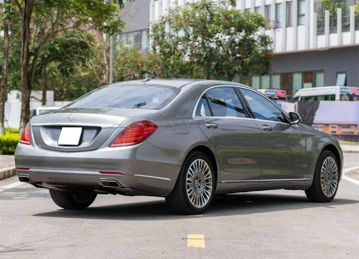 Lăn bánh 10 năm, xe sang Mercedes-Benz S500L rao bán ‘lỗ’ hàng tỷ đồng 467293