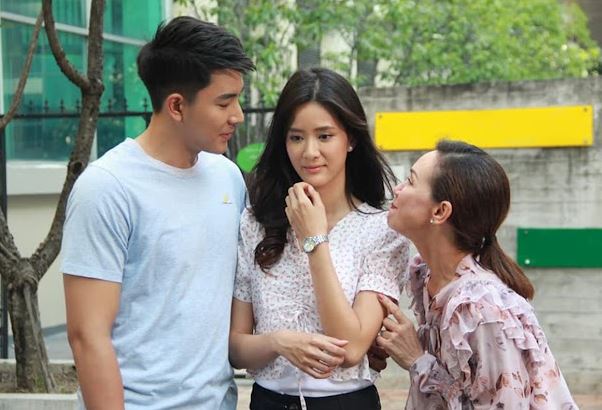 Biết con dâu tương lai 1 nách 2 con nhỏ, mẹ chồng tôi thủ thỉ: Để bác chăm cùng cho đỡ vất vả!