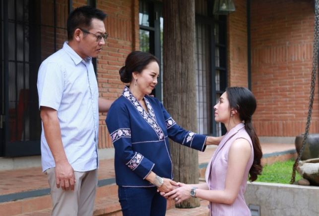 Con dâu bầu thèm tôm hùm, mẹ chồng vét sạch túi mua còn bảo: Đợi mẹ nhận lương mua tiếp!