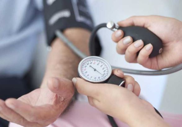 Những dấu hiệu cảnh báo huyết áp cao đe dọa tính mạng