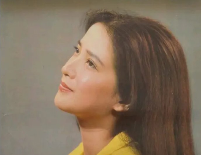 Mỹ nhân tuổi Thìn trẻ đẹp khó tin ở tuổi 60, sự nghiệp tụt dốc vì bất chấp làm kẻ thứ 3 mà khiến vợ cả suýt chết