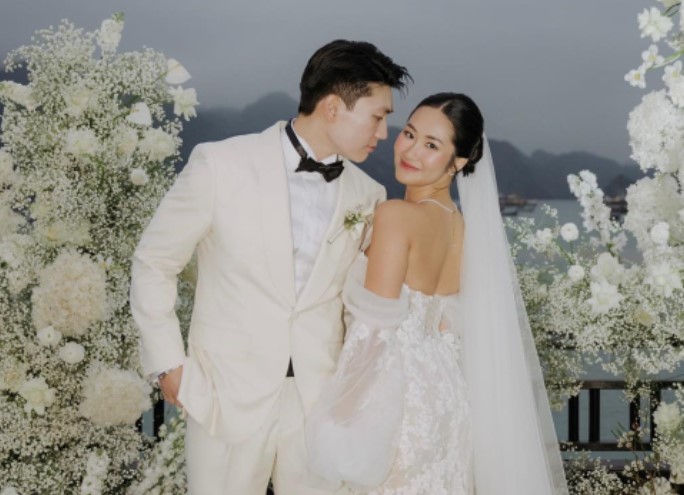 Chuyện tình gái xinh Sài Gòn yêu trai Hà Nội, cùng du học Mỹ: Bao trọn du thuyền sang chảnh làm đám cưới giữa vịnh Hạ Long