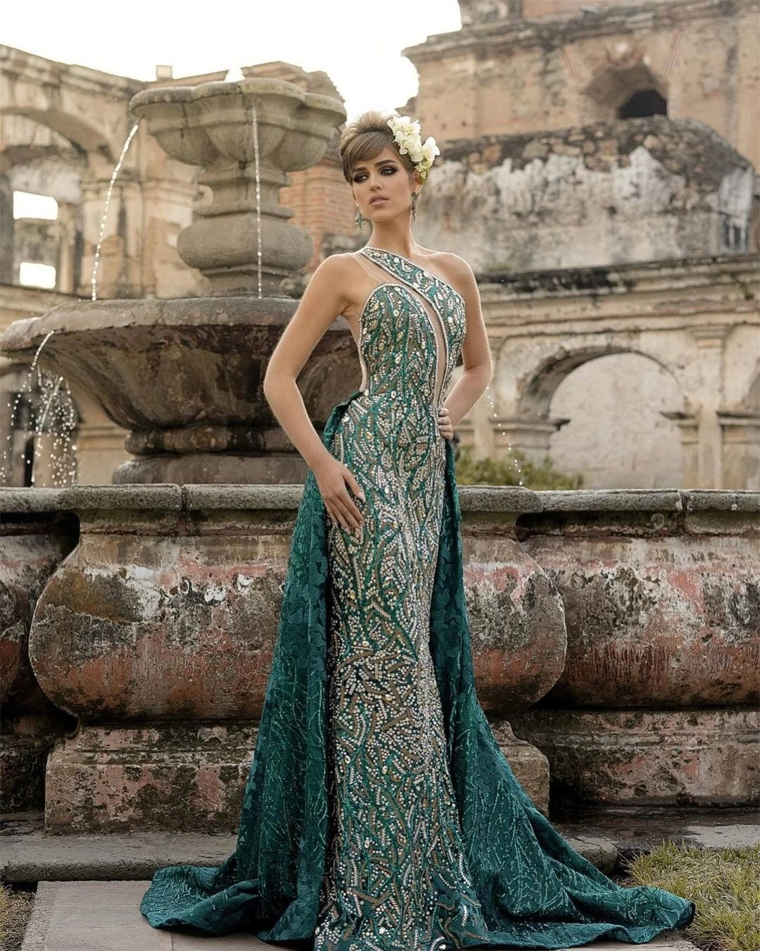 Tân Hoa hậu Hòa bình Guatemala bị chê già nua ảnh 4