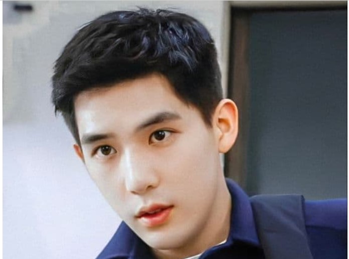 Tôi tái mặt khi nghe được cuộc nói chuyện của sếp với trưởng phòng kinh doanh