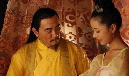 Nhũ mẫu thời xưa buồn làm sao? Ngoài việc cho Công chúa và Hoàng tử bú, còn có thể phải làm việc đáng xấu hổ này!