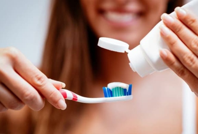 Trước khi đánh răng buổi sáng nên làm một việc, bác sĩ nói cực tốt, là bí quyết 'trường thọ' của người Nhật