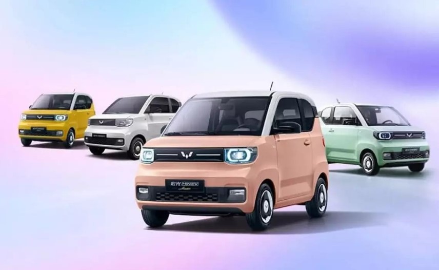 "Cơn sốt" VinFast VF 3 quá khủng, đối thủ xe ngoại lập tức giảm giá đến 50 triệu đồng