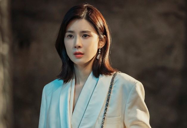 Bạn trai mới quen đòi ngủ qua đêm vì lý do “về nhà rõ xa", tôi gọi hàng xóm vác chổi sang cứu trợ gấp