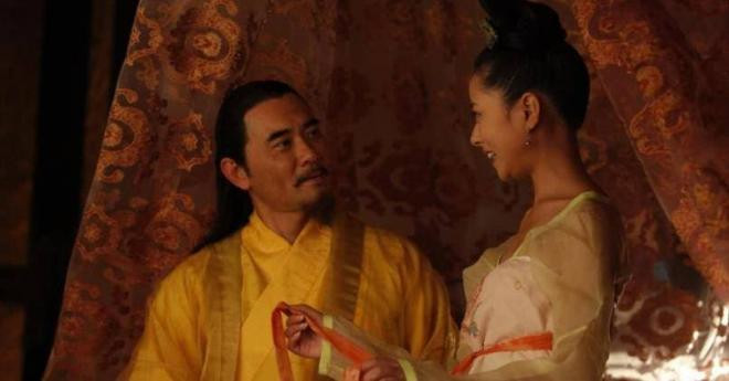 Cung n&#x1EEF; th&#x1EDD;i x&#x1B0;a ph&#x1EA3;i &#x27;t&#x1EA9;y r&#x1EED;a&#x27; tr&#x1B0;&#x1EDB;c khi v&#xE0;o cung? C&#xE1;ch x&#x1EED; l&#xFD; kh&#xF4;ng thua g&#xEC; th&#xE1;i gi&#xE1;m, b&#x1EA1;n bi&#x1EBF;t ch&#x1B0;a?