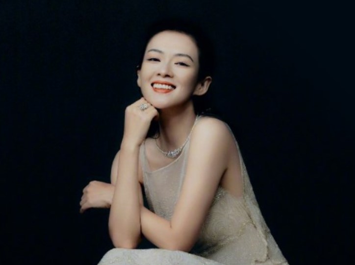 Ch&#x1B0;&#x1A1;ng T&#x1EED; Di sau ly h&#xF4;n: To&#x1EA3; s&#xE1;ng l&#x1ED9;ng l&#x1EAB;y nh&#x1B0; n&#x1EEF; v&#x1B0;&#x1A1;ng, ch&#x1EB3;ng b&#x1EAD;n t&#xE2;m chuy&#x1EC7;n ch&#x1ED3;ng c&#x169; v&#x1ED9;i v&#xE0;ng n&#xEA;n duy&#xEA;n m&#x1EDB;i v&#x1EDB;i g&#xE1;i tr&#x1EBB;