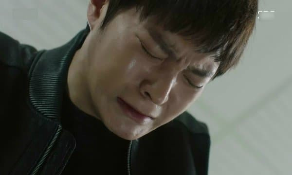 Cho người ăn xin vài đồng tiền lẻ, nghe anh ta nói lời cảm ơn mà tôi giật mình hoảng hốt