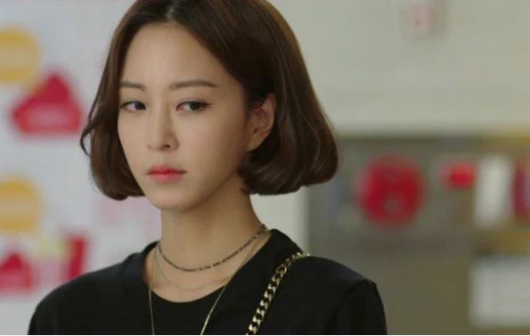 Sát ngày cưới tôi vẫn quyết định hủy hôn vì bạn trai tuyên bố "không yêu vẫn lấy, chỉ cần em chăm sóc bố mẹ anh"