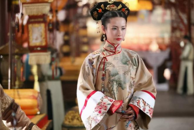 Phi tần sống thọ nhất thời Càn Long, cả đời không có con cái, được Hoàng đế của hai triều đại sủng ái