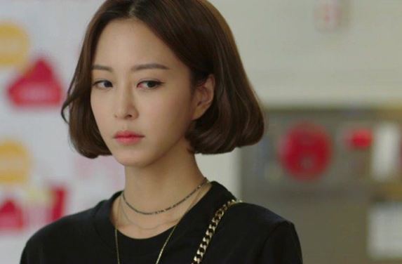 Về ra mắt bạn trai dặn "đừng gắp thức ăn quá 3 lần", tôi tưởng anh đùa hóa ra là thật!