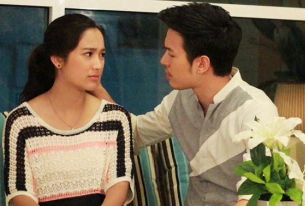 Vừa tái hôn nửa năm thì gặp lại chồng cũ, anh đặt vào tay tôi chùm chìa khóa nhà rồi đưa ra đề nghị khiến tôi giật mình làm đổ cả cốc cafe