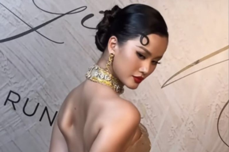 Á hậu Hương Ly bất ngờ bị 1 nữ diễn viên chê ngoại hình ngay ở sàn diễn: "Bắp tay bự hơn mẹ 2 con"