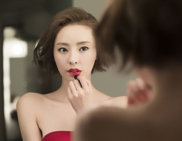 Bạn trai mang sính lễ sang nhà cầu hôn, chỉ vì một đôi dép mà bố tôi kiên quyết không gả con gái nữa