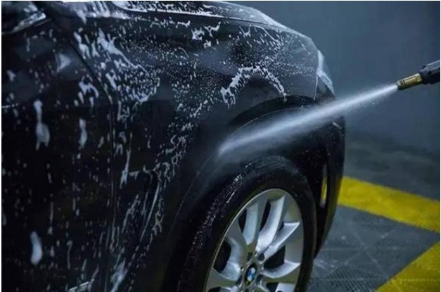 Nếu bạn tự rửa xe, có 3 khu vực tốt nhất không nên rửa lại bằng nước, nếu không sẽ làm hỏng xe