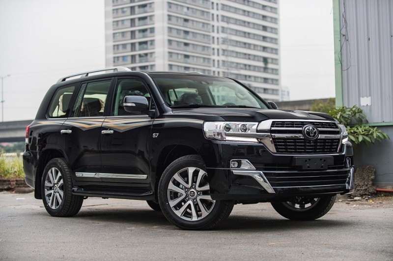 Top 10 ôtô ế khách nhất tháng 4/2024: Toyota Land Cruiser đội sổ