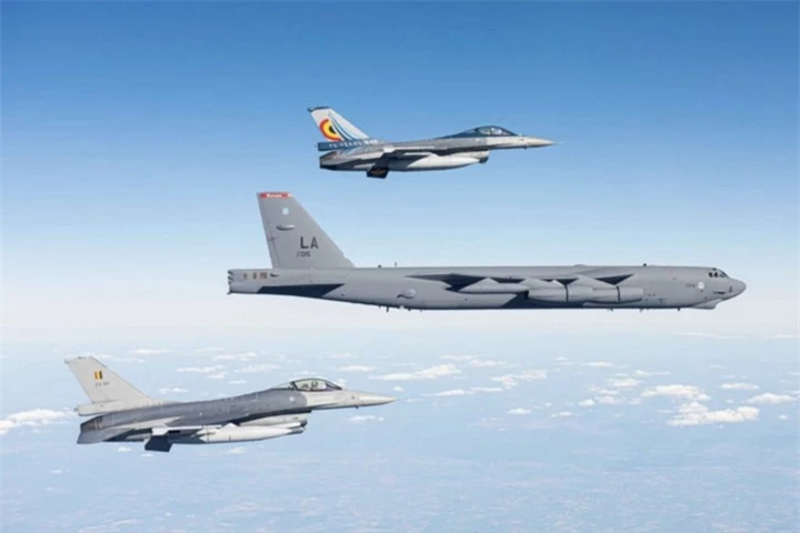 Hình ảnh máy bay quân sự NATO tập trận hạt nhân thường niên. (Ảnh: Brussels Times)