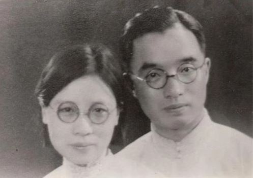 Yêu sắp cưới, cô gái hoảng hồn vì biết bạn trai có 6 con riêng: Sau kết hôn bán máu nuôi cả nhà và cái kết chết lặng khi hộp “kho báu” bật mở!