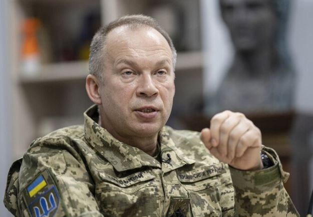 Ukraine cho phép Pháp đưa cố vấn quân sự đến Kiev