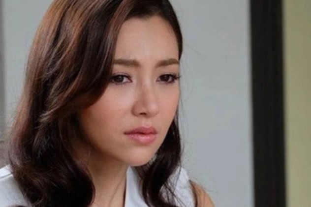 Đến chơi thấy con gái ôm mặt khóc, con rể lớn tiếng quát "ăn bám còn không biết điều", bố vợ đanh thép đáp trả khiến gã tái mặt