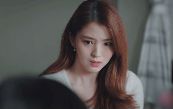 Lần đầu rủ đến nhà ăn cơm, mẹ bạn trai đưa mớ rau cải cúc bắt nấu chung với thứ quả khiến tôi "sang chấn"