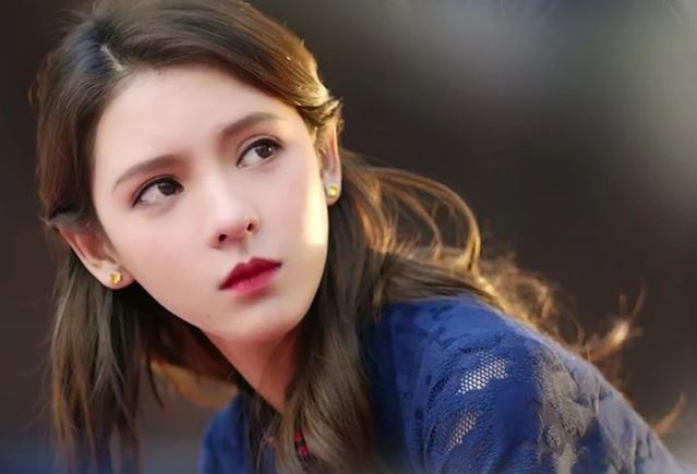 Nghe tin mẹ bạn trai cũ mắc ung thư, tôi trót làm một việc khiến chồng sắp cưới thẳng tay xé vụn tờ hôn thú