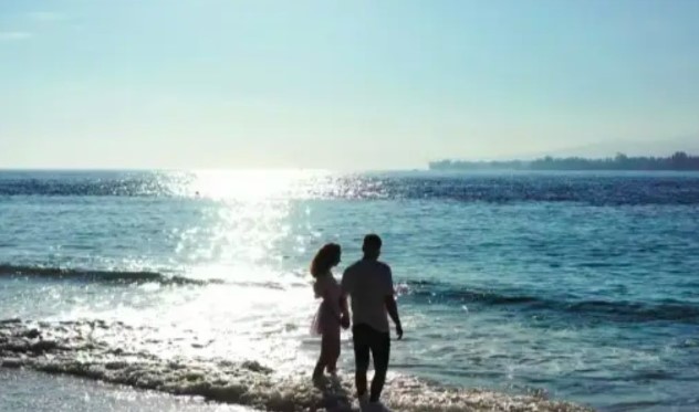 Người phụ nữ khi ngoại tình, sẽ có 3 biểu hiện khó che giấu này!