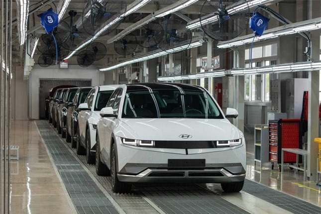 Nhiều hãng ô tô có thể chuyển đầu tư sang Việt Nam ảnh 2