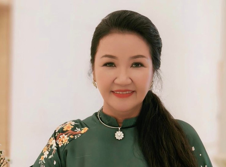 Quá khứ của "mẹ chồng quốc dân": Từng trốn mẹ sống chung với người yêu, ở nhà dột, bỏ việc lương cao để chăm con