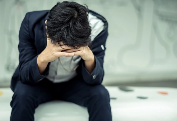 Chưa kịp mừng vì nhận được tiền của bố vợ để mua xe, tôi đã "ngấm đòn" với chiêu độc của ông